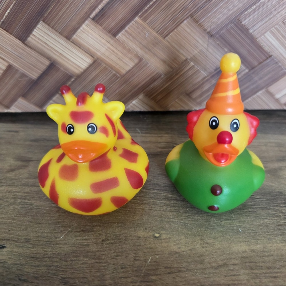 Giraffe Rubber Ducky & Clown Rubber Ducky Bathtub Toy Novelty Gift Decorations
